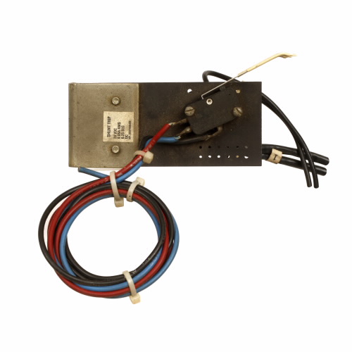 Product image for Cutler-Hammer XTRM10A22A XT IEC Miniature Control Relay, Screw terminals, 45 mm - mini Frame size, 2NO-2NC contact configuration, 110V 50 Hz, 120V 60 Hz coil, 10A conventional thermal rating, 6A at 220/230/24