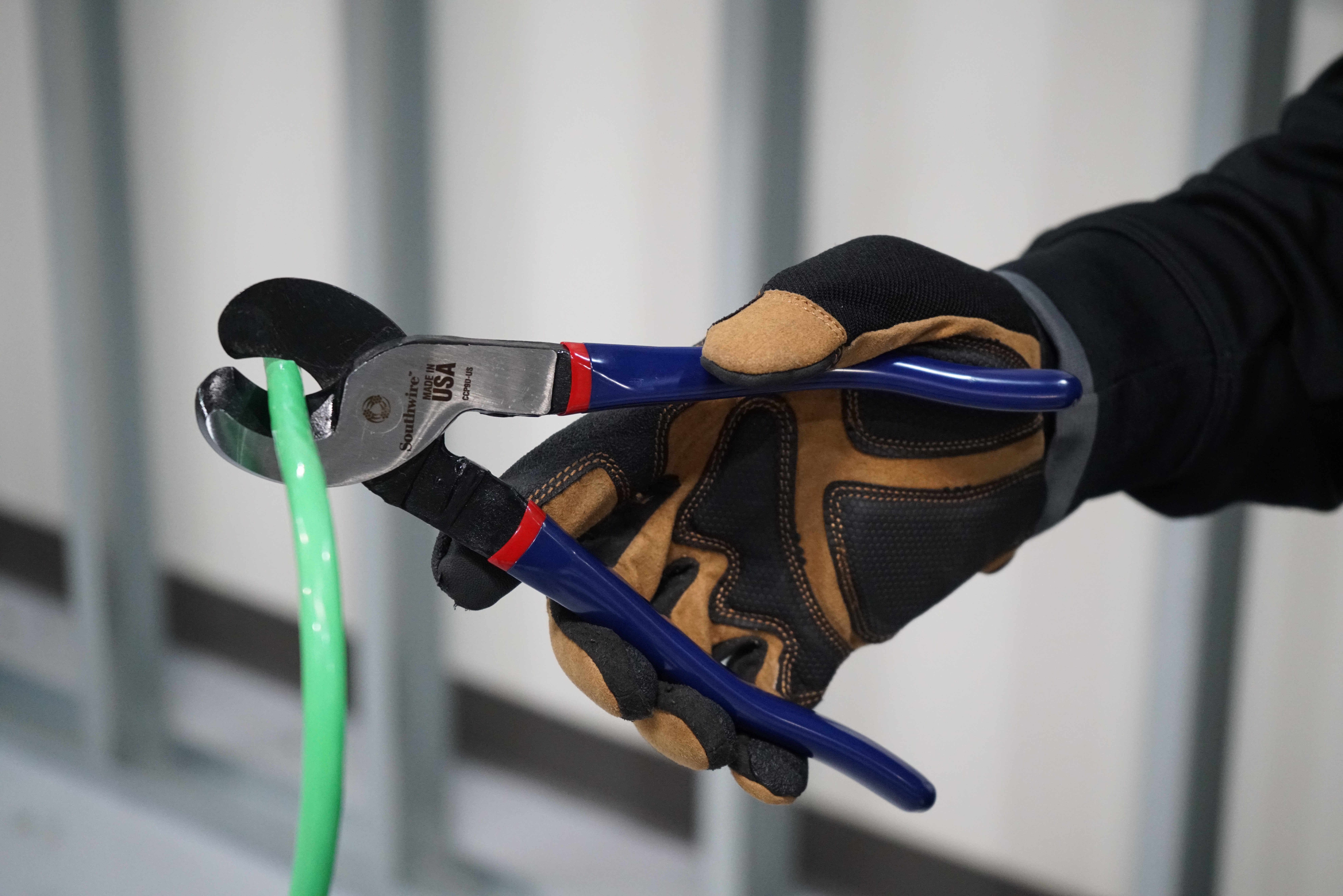Made from American forged steel. Built to withstand jobsite wear and tear. These pliers have induction hardened blades for maximum durability and cut up to 4/0 AWG aluminum, 2/0 AWG copper, and 100-pair 24 AWG communications cable. Our tradesmen and women meet every job with heart and pride. Their tools should, too.