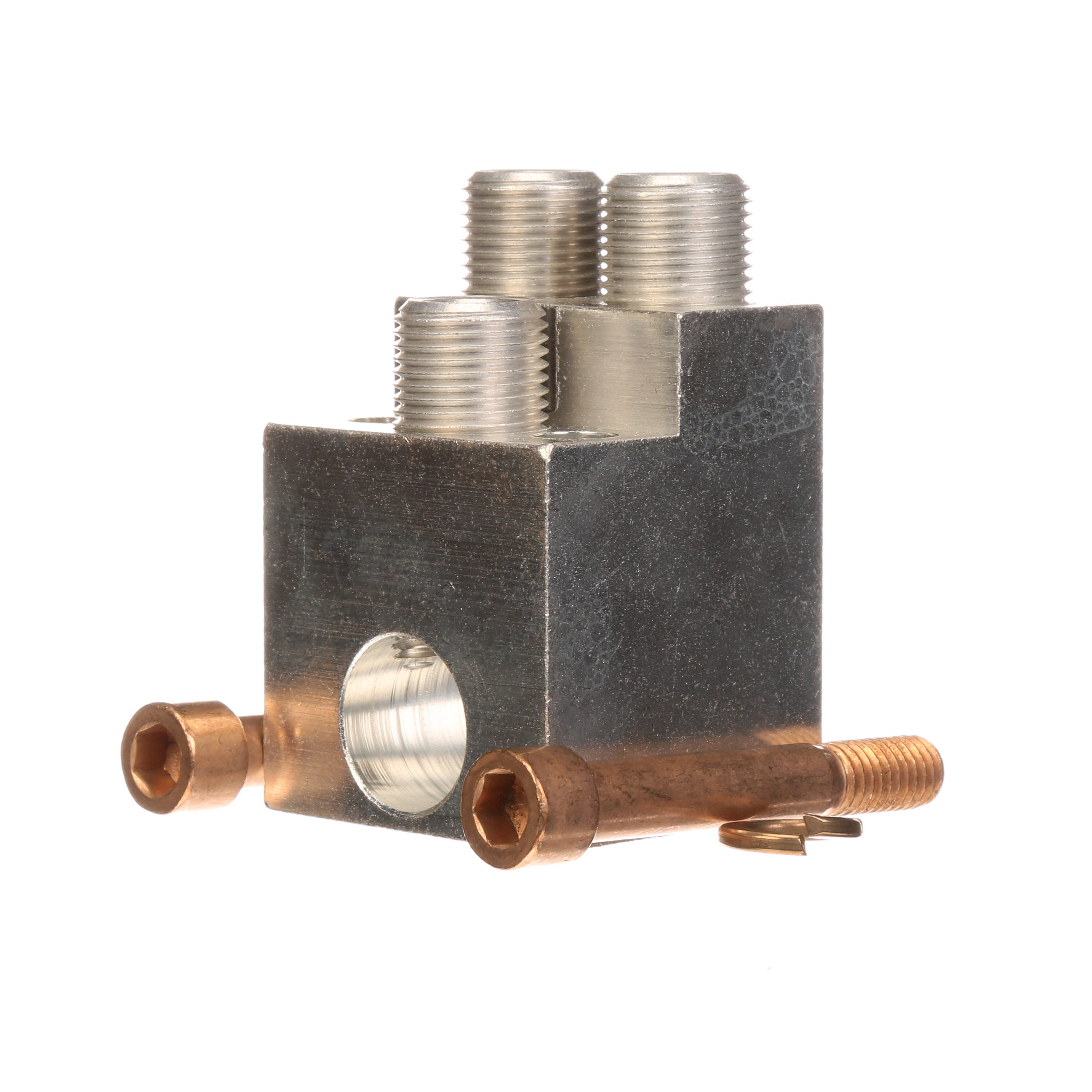 SIEMENS LOW VOLTAGE SENTRON MOLDED CASE CIRCUIT BREAKER ACCESSORY. ALUMINUM BODY LUG FOR 2/3-POLE 500A - 1200A LMD / MD / ND FRAME BREAKER. WIRE RANGE 1/0AWG -500KCMIL (CU/AL) - 3 BARREL LUG. SUITABLE FOR LINE AND LOAD SIDES. SINGLE LUG.