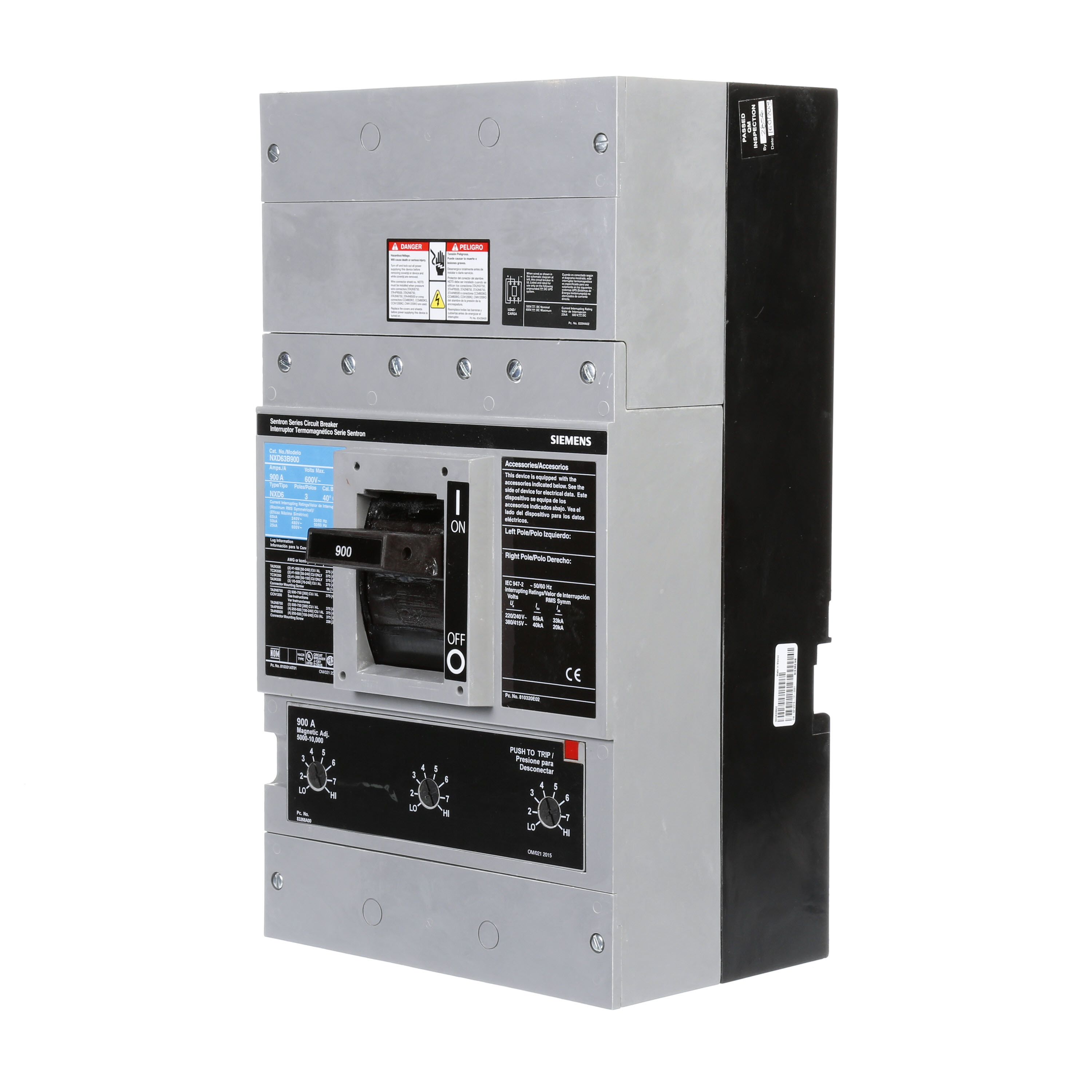 SIEMENS LOW VOLTAGE SENTRON MOLDED CASE CIRCUIT BREAKER WITH THERMAL - MAGNETICTRIP UNIT. ASSEMBLED STANDARD 40 DEG C BREAKER ND FRAME WITH STANDARD BREAKING CAPACITY. 900A 3-POLE (25KAIC AT 600V) (50KAIC AT 480V). NON-INTERCHANGEABLE TRIP UNIT. SPECIAL FEATURES NO LUGS INSTALLED. DIMENSIONS (W x H x D) IN 9.00 x 16.0 x 6.00.