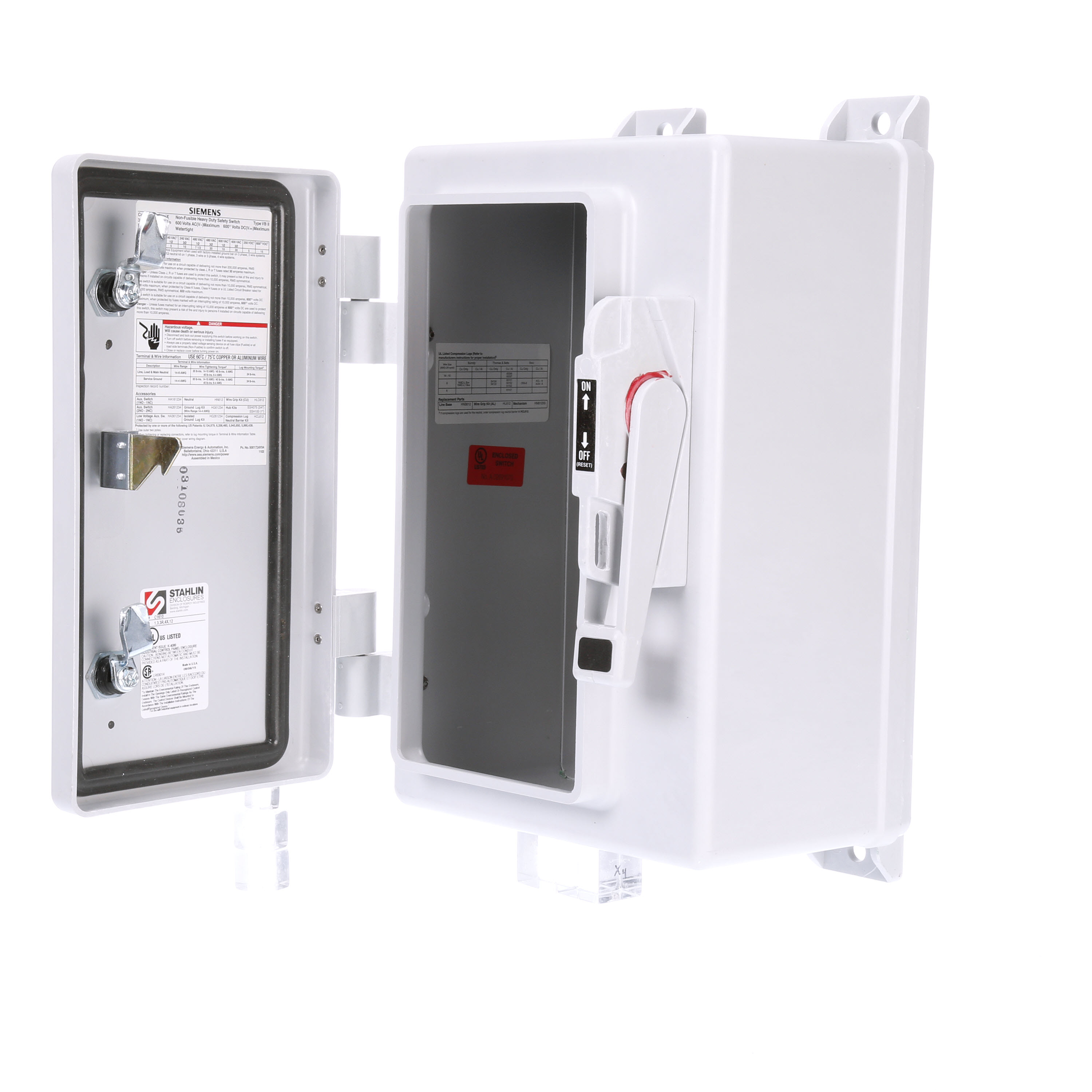 Siemens Low Voltage Circuit Protection Heavy Duty Safety Switch. 3-Pole 3-Wire Non-Fused in a type 4/4X non mentalic enclosure. Rated 600VAC (30A).