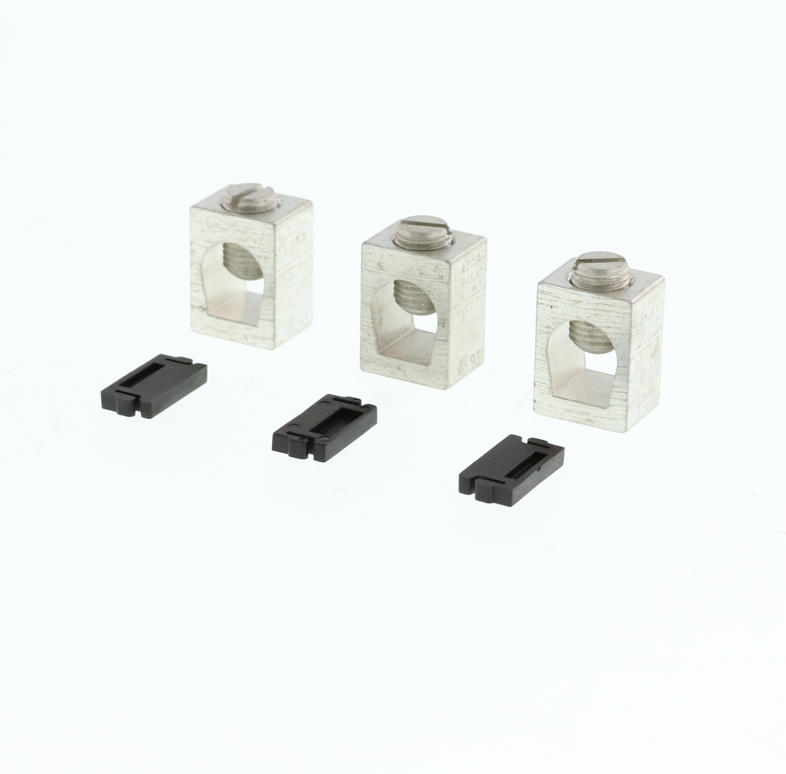 BREAKER NGG 125A STEEL LUGS PKG-3 ACC SIEMENS