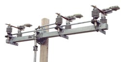 Product image for Chance AR114SF 900 Amp 29 kV Steel Horizontal Gang Operated Overhead?Switch