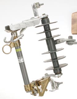 Product image for CHANCE CP710133L CUTOUT, STD 15KV 1