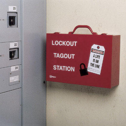 Product image for Panduit PSL-STATION Empty Metal Wall Mount Cabinet, 14.75"x10.25"x4.63", Red, 1/pc