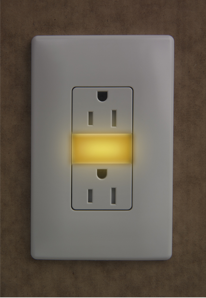 Product image for Pass & Seymour NTL885-TRAMBERW 15 Amp 120/125 Volt White Amber LED Night Light with Tamper-Resistant Duplex Outlet