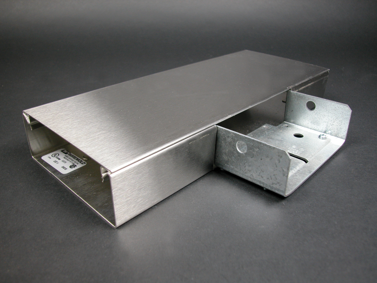 Product image for Wiremold S4015 S4000 Tee Fitting