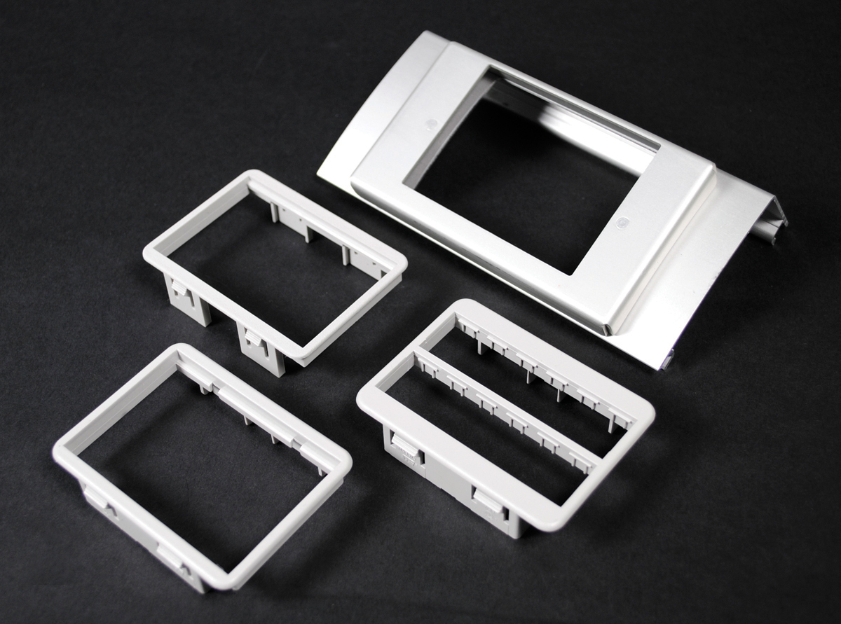 Product image for Wiremold ALDS4047MAB ALDS4000-Series Single Channel MAB Device Plate Fitting