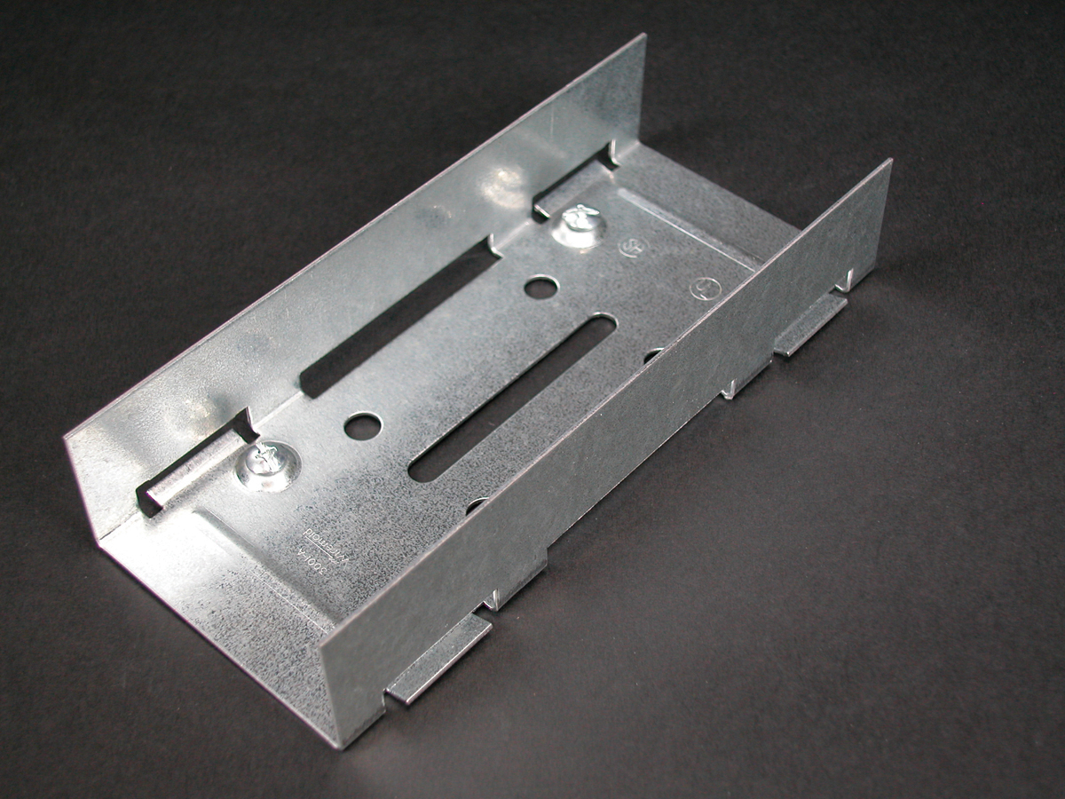 Product image for Wiremold G3001 Galvenized Steel Coupling