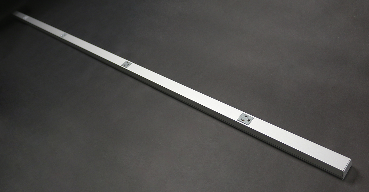 Product image for Wiremold AL20GB618 Aluminum Plugmold™ Multioutlet Strip