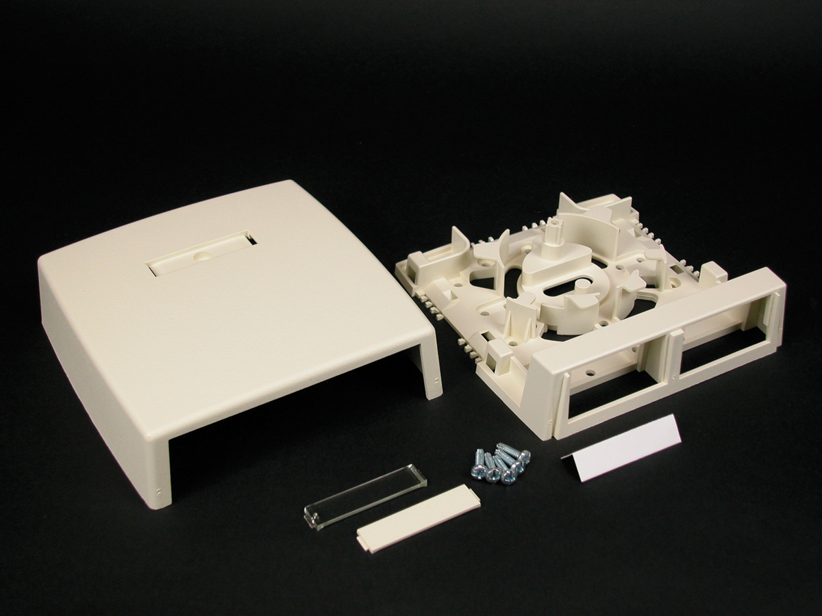 Fiber storage loop. Accepts two CM2 size Wiremold Open System communication modules or Pass and Seymour Activate Series inserts. Compatible with Wiremold 400, 800, and 2300 Series Raceways. White