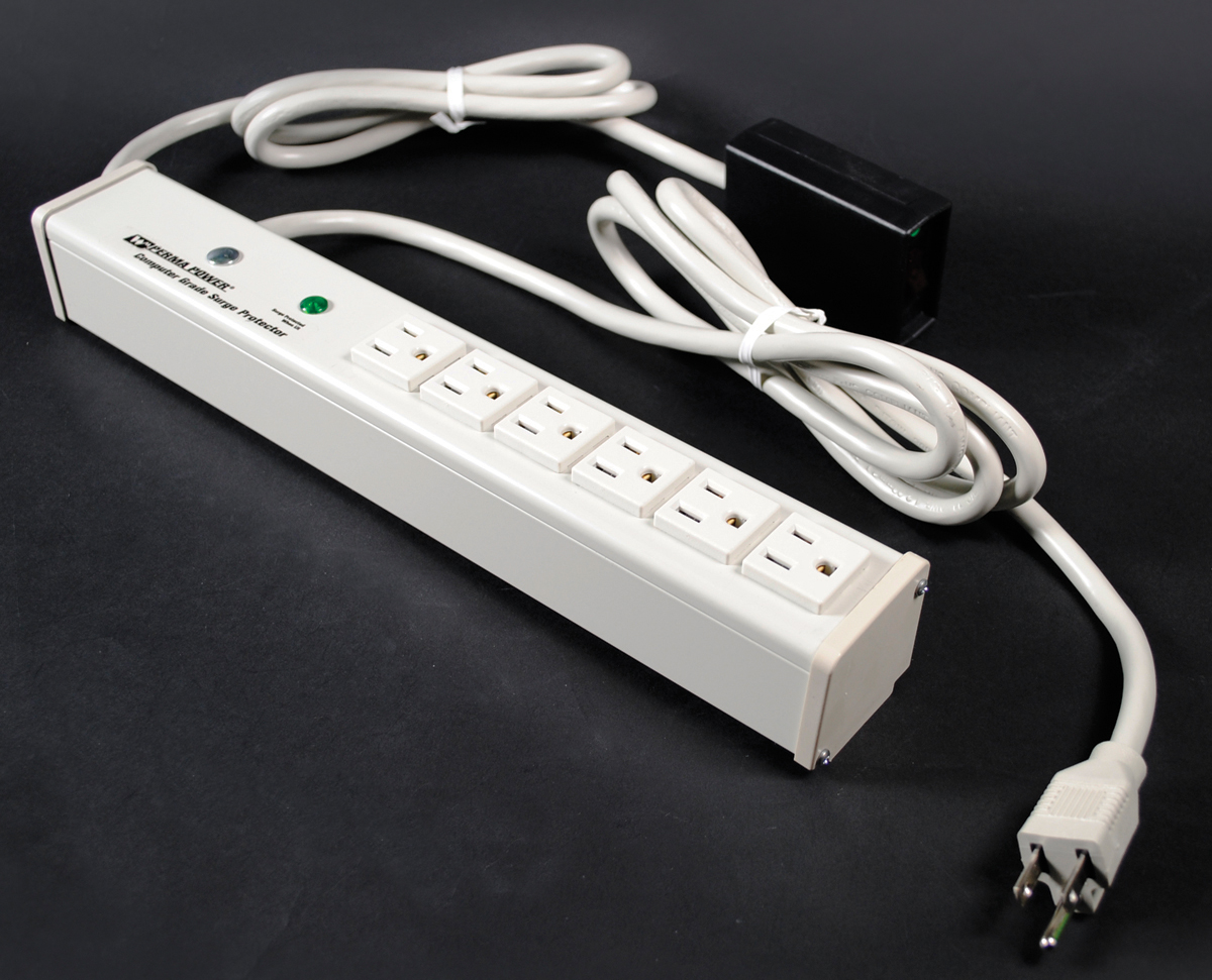 Perma Power computer grade surge protection. Six outlets, remote switch, durable putty white aluminum housing, 15A. 6' (1.8m) 14/3 SJT putty white cord with NEMA5-15 plug. Length 13 1/4