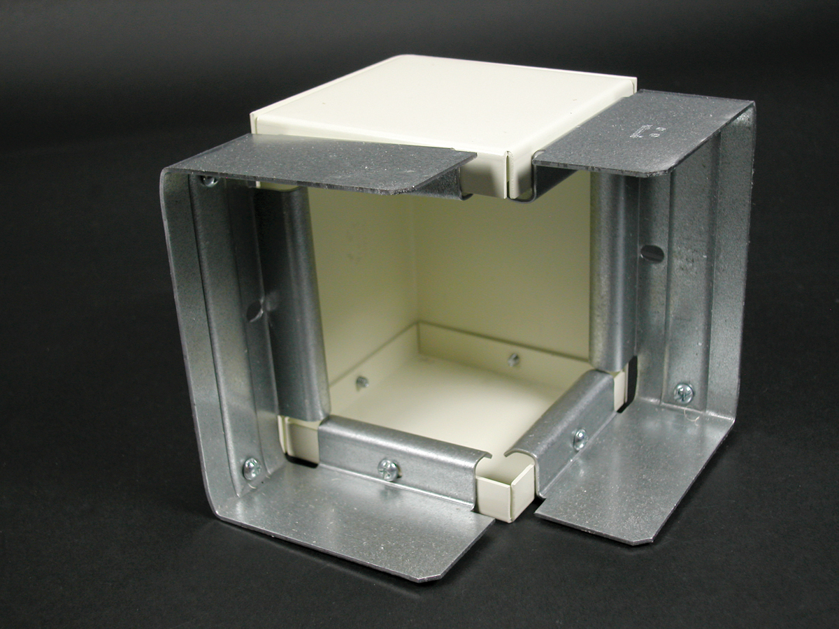 Product image for Wiremold G6017TX 3-1/2" Gray Steel Multiple Channel Raceway Combination Internal or External Elbow
