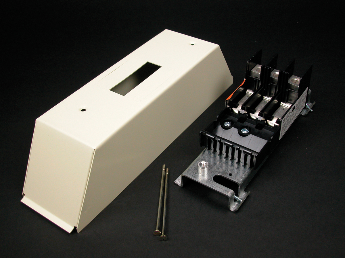 Mounts Square D Quik-Gard QOB bolt-on circuit breakers into 3000 Series Raceway. Rated up to 50A maximum capacity. Includes Square D QON3B Compact Base for single- to three-pole circuit breakers. For GFI breakers, use Square D QOB-GFI Series. Ivory