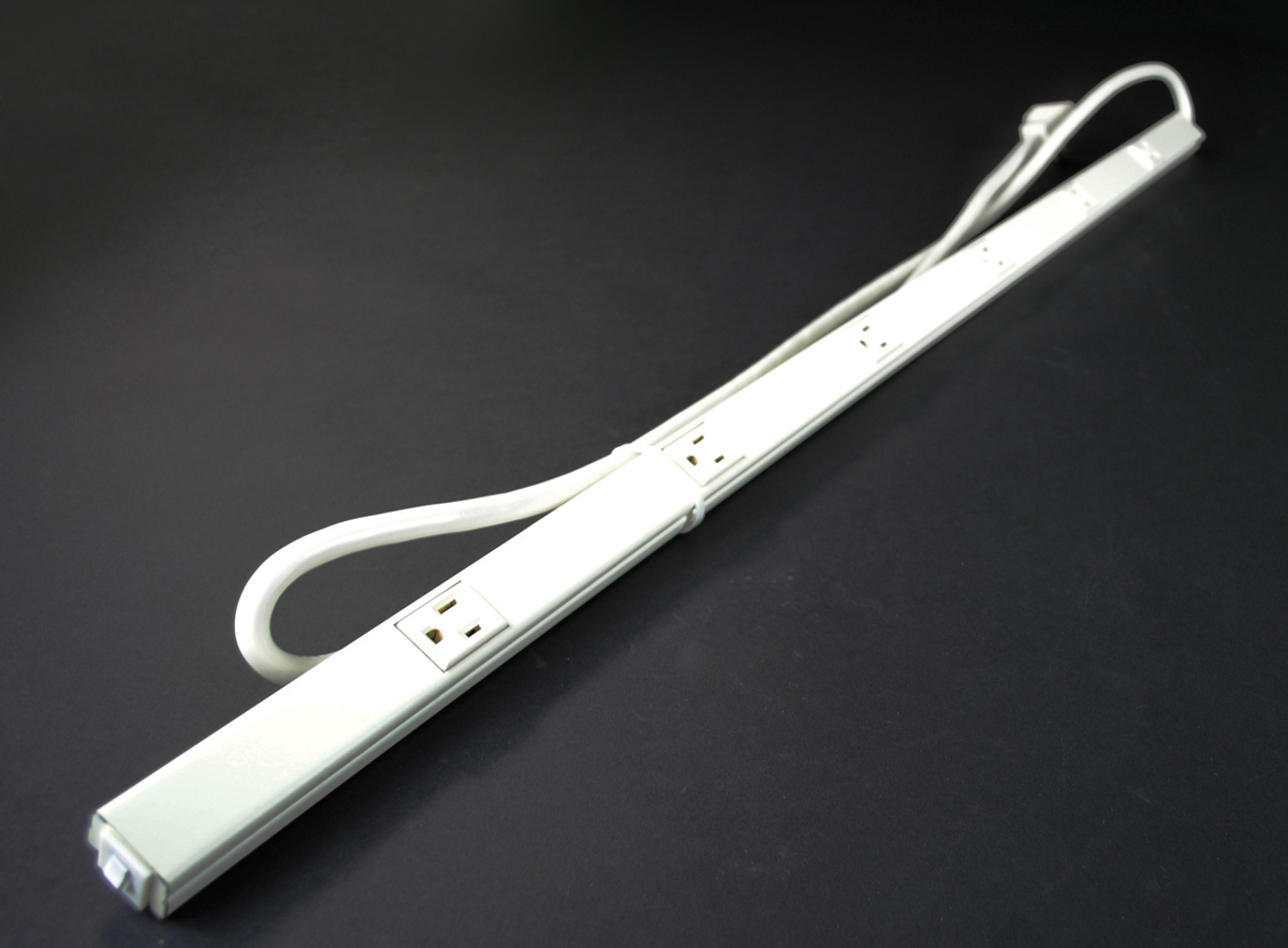 Product image for Wiremold V20-C2 40" 6 Foot Cord 120 Volt 15 Amp Ivory Steel Plug-In 6-Outlet Center Unit