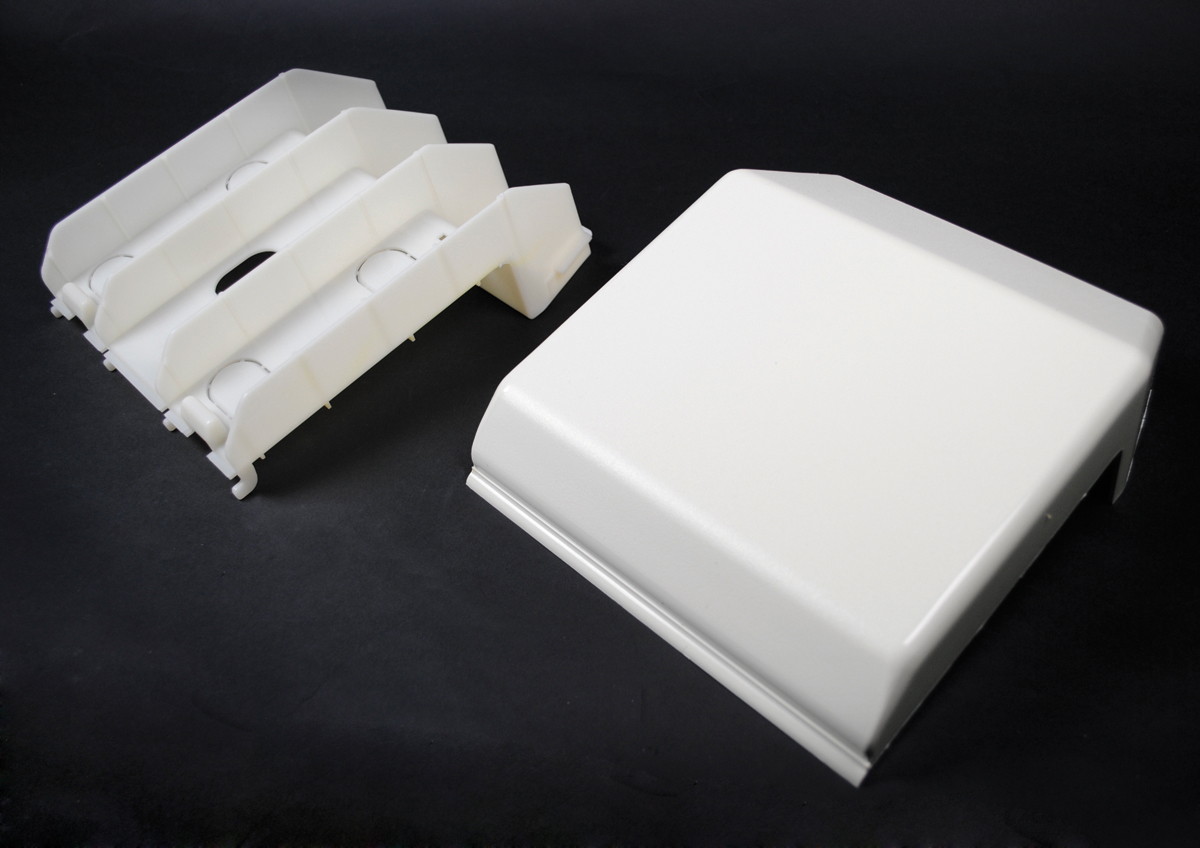 5500 Series T Fitting. For branching raceway at right angles. Finish - White