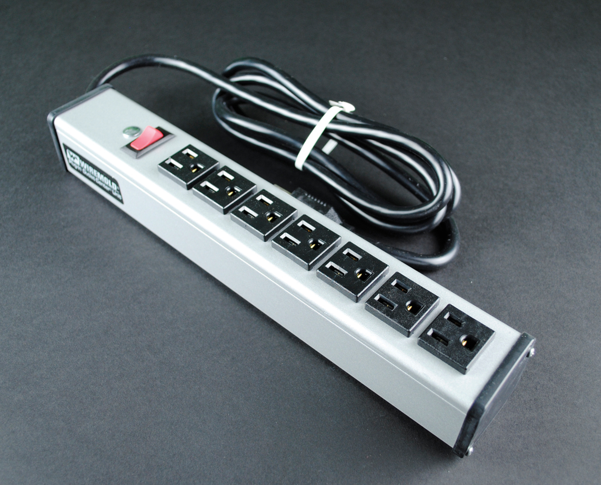 Seven outlets, rugged gray aluminum housing, 15A, lighted switch. 15' (4.6m) 14/3 SJT black cord with NEMA5-15 plug. Length 13