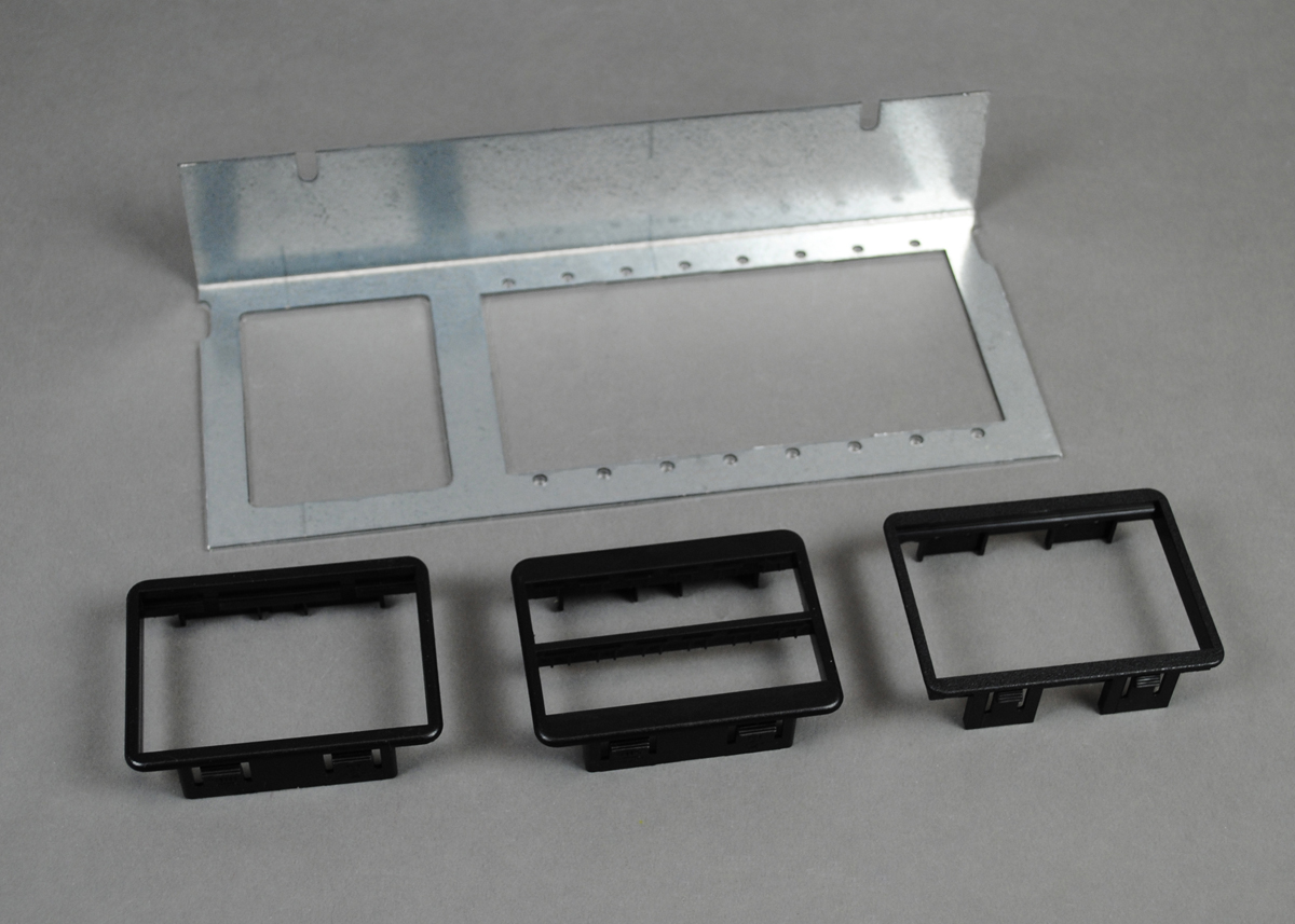 Accepts eight (8) Extron Electronics AAP Series Devices (sold separately) and one (1) CM Series communication adapter.