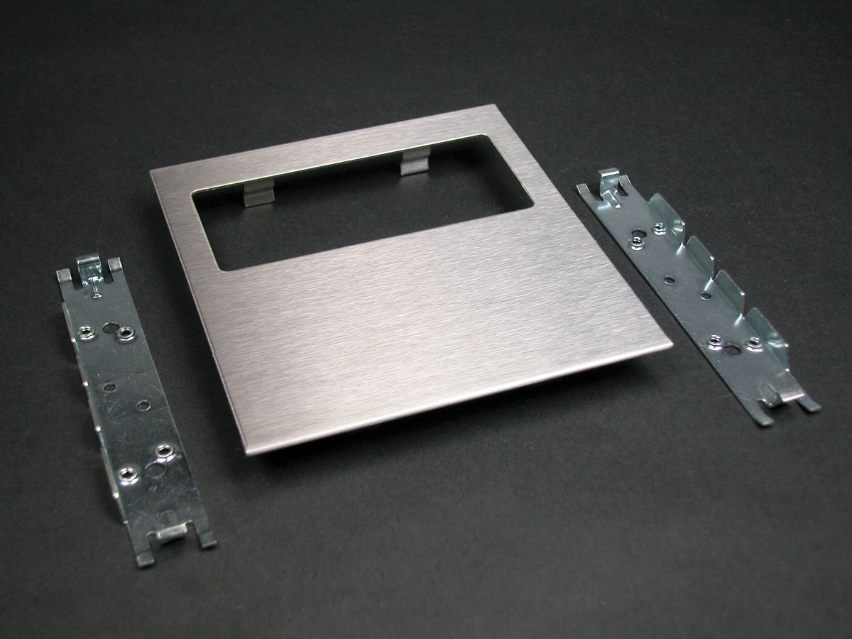 For horizontal mounting of standard single-gang devices. Accepts industry standard single-gang faceplates for electrical and communication devices.