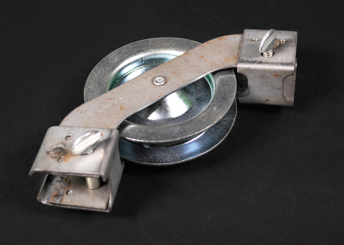 WIREMOLD 615 WIRE PULLEY 500 & 700 Gordon Electric Supply, Inc.