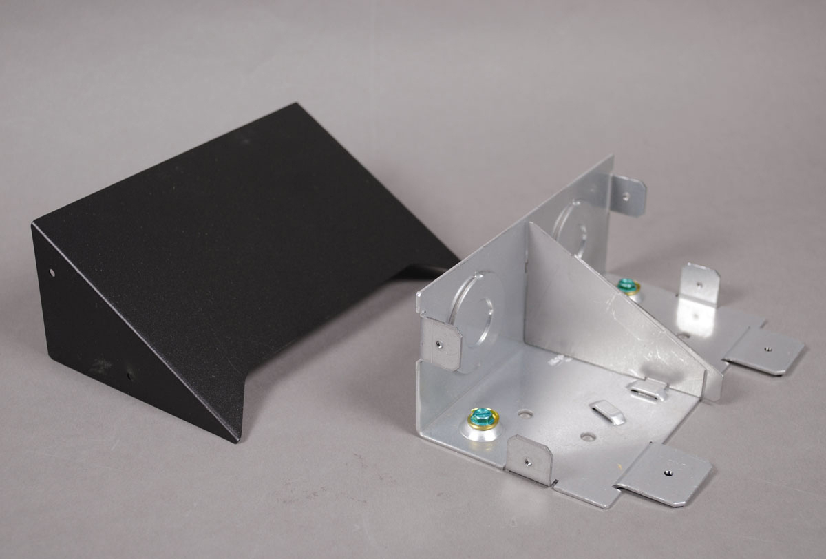 Product image for Wiremold OFR10A 6-15/16 x 4-1/2" Steel Multiple Channel Overfloor Raceway Entrance End