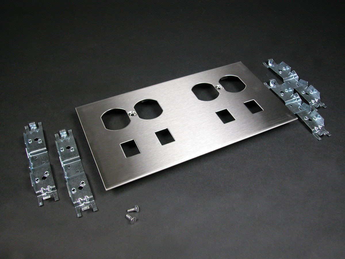 Product image for Wiremold S4046DRJ-2 S4000 Double In-Line Device Cover