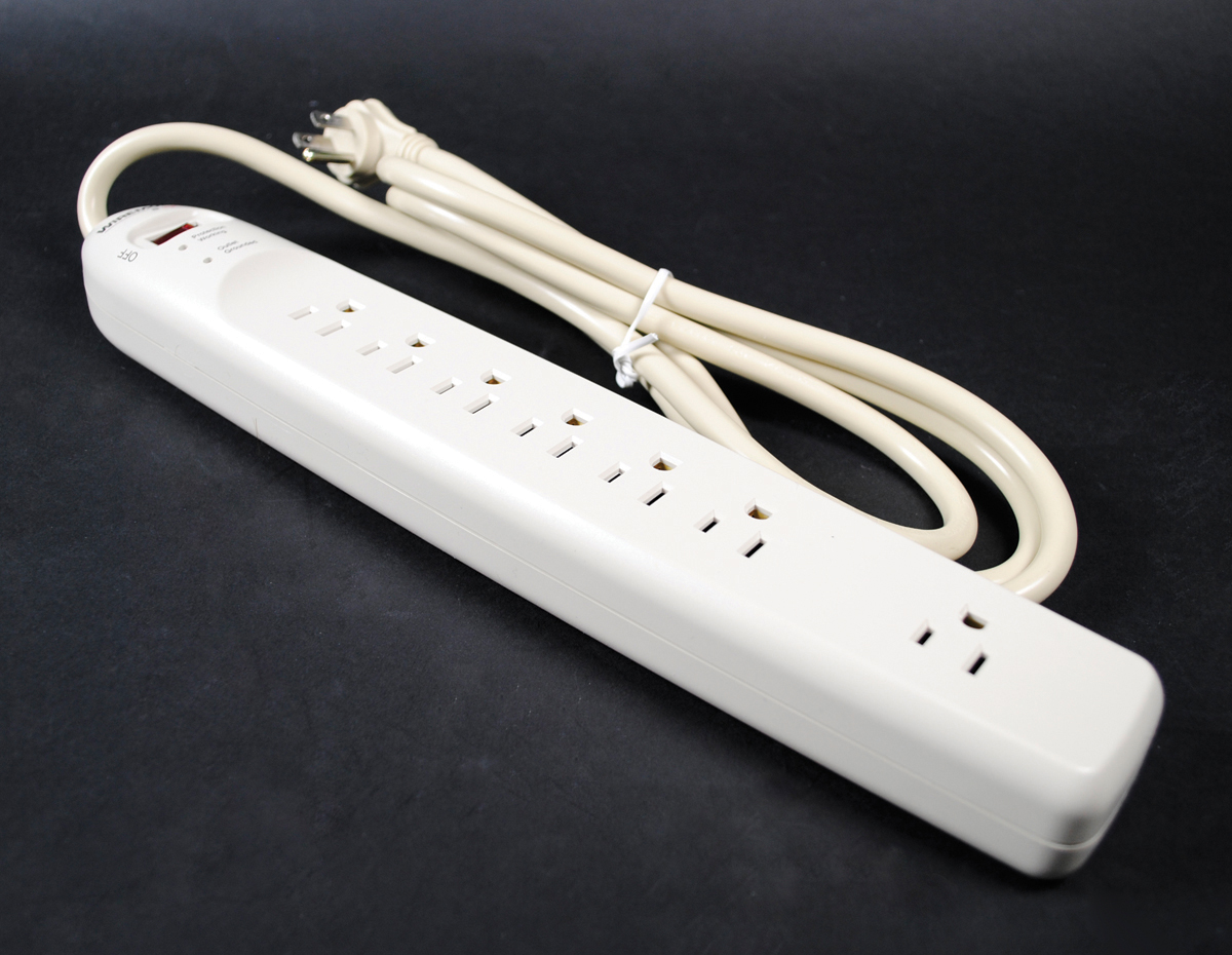 Basic surge protection. Seven outlets, one spaced for transformers, lighted switch, impact-resistant putty white polymetric housing, 15A. 6' (1.8m) 14/3 SJT putty white cord with NEMA5-15 plug. Maximum surge current 6500 Amps. 13 1/4