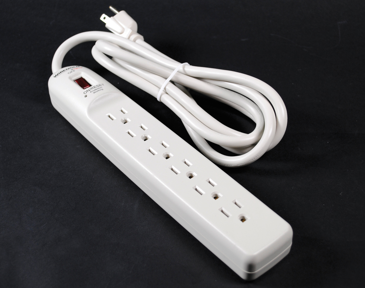 Basic surge protection. Six outlets, lighted switch, impact-resistant putty white polymetric housing, 15A. 6' (1.8m) 14/3 SJT putty white cord with NEMA5-15 plug. Maximum surge current 6500 Amps. 11 3/4