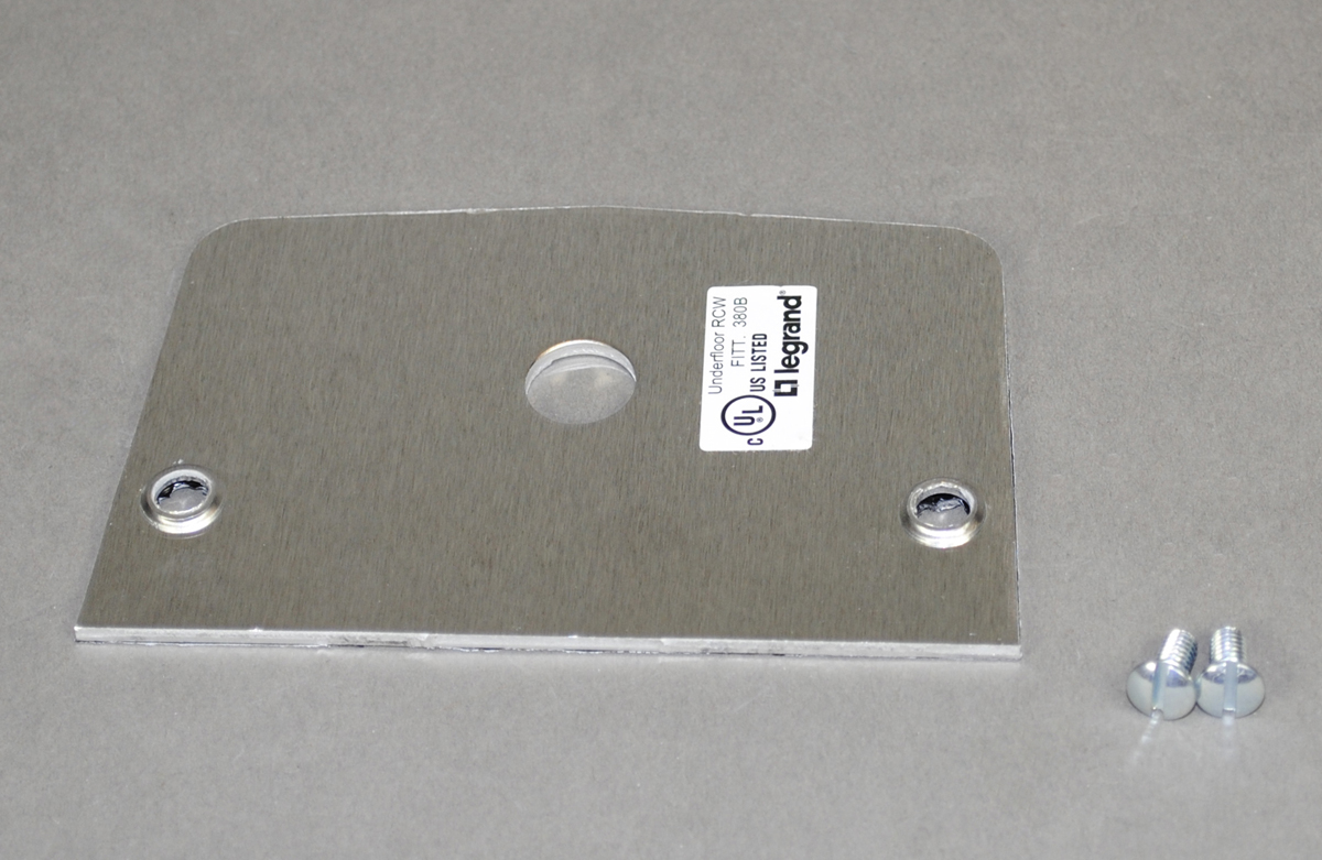 Product image for Wiremold 500SP-11/8 Face Plate, 1-1/8" Opening, 500-Series