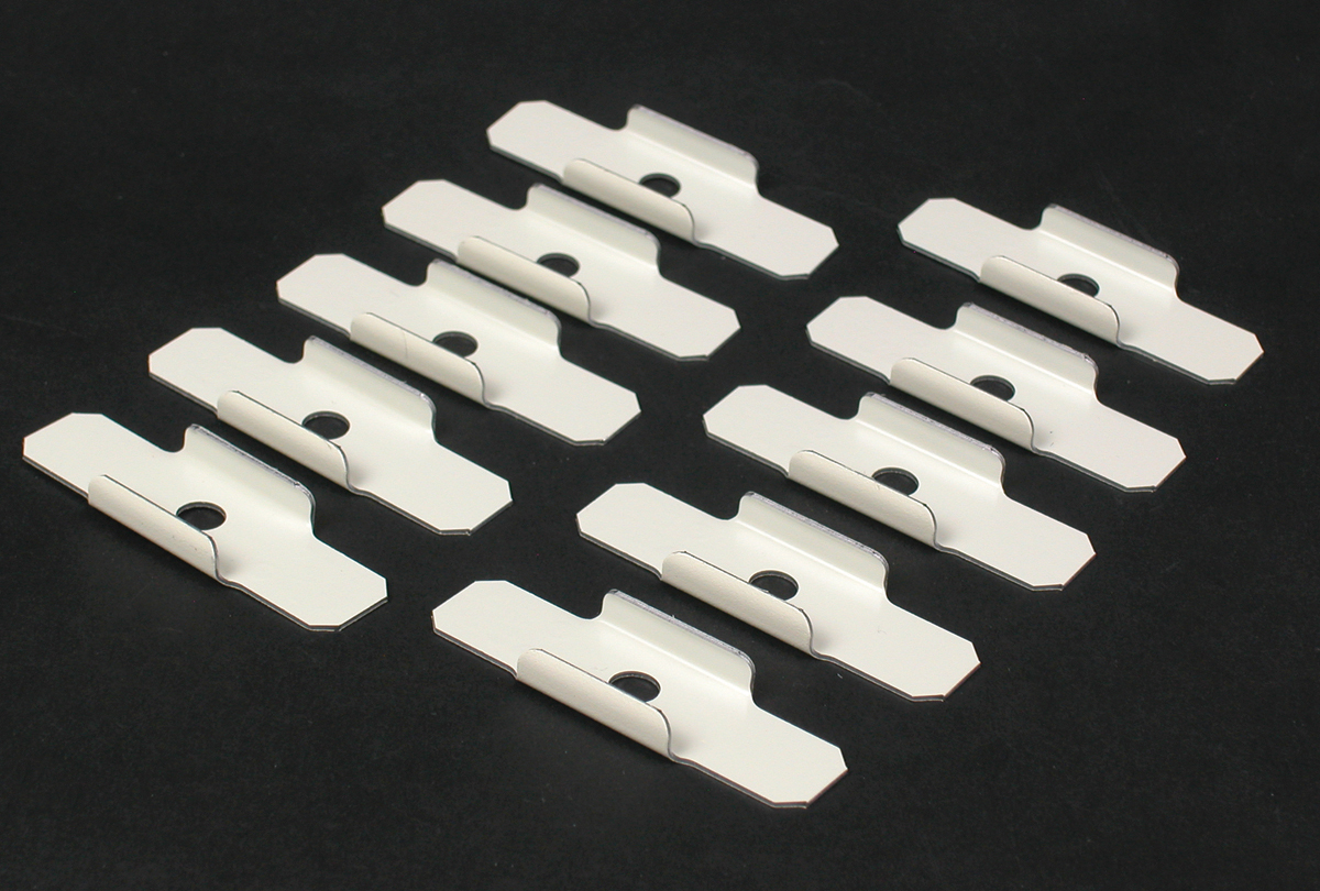 Supports lengths of 500 and 700 Series Raceway. Ivory.