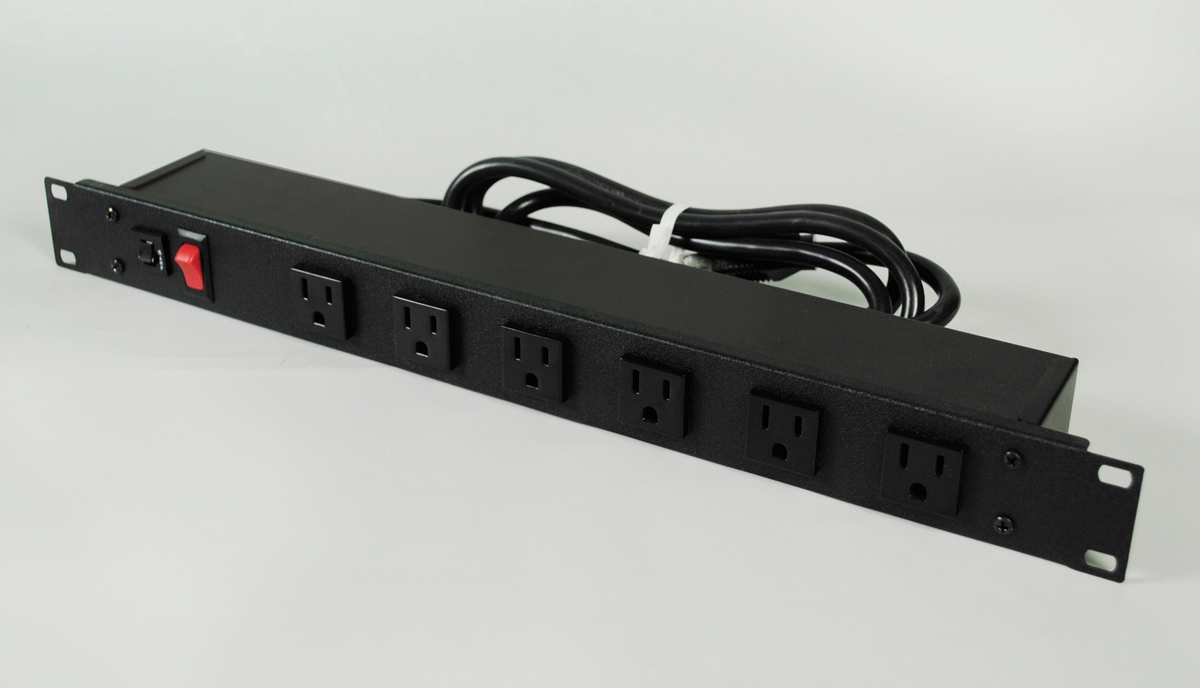 Six front outlets, 15A, receptacles rotated 90 degrees and spaced to accommodate transformers. 6' (1.8m) cord. Receptacle center-to-center 1 1/2" (38mm).