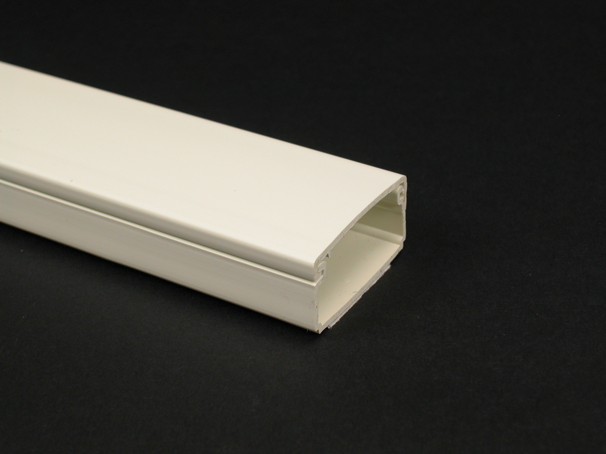 PN3 Series One-piece latching raceway with co-extruded hinge and adhesive bakcing. Available in 8' (2.44m) lengths. Finish - White