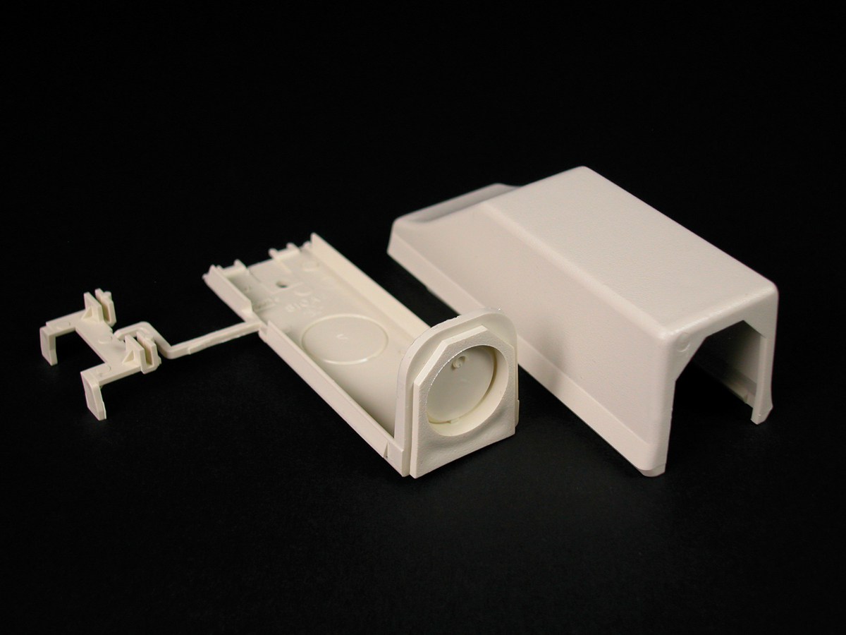 Product image for Wiremold 810A2 4-1/4 x 1-7/16" Ivory Non-Metallic 1-Channel Raceway Entrance End