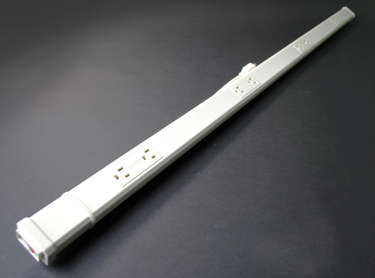 WIREMOLD NM20C4 NONMETALLIC PLUGMOLD CORDEND 4FT. NM2000 IVORY