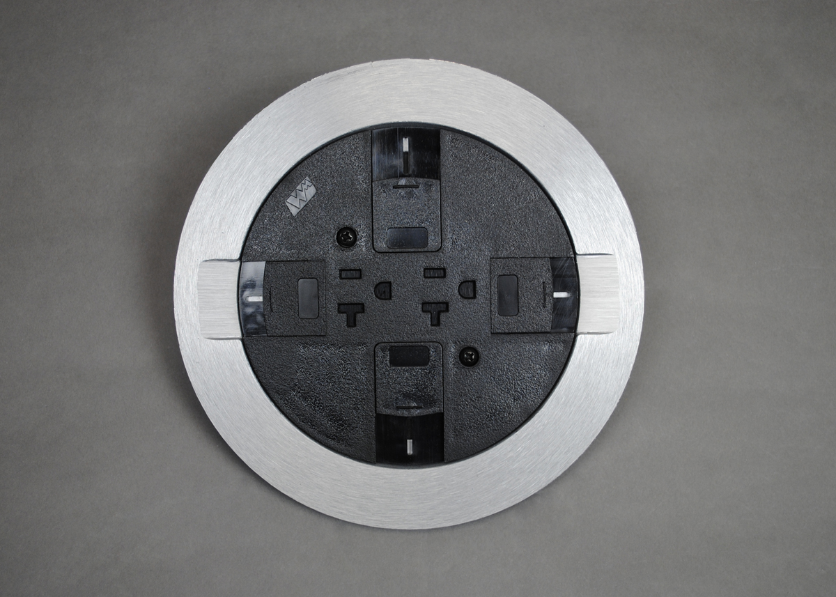 Product image for Wiremold RP7CTCBK Black Multiple Service Floor Box Cover Kit