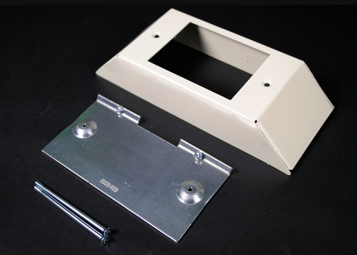 Device plate for use with three Ortronics Series II modules. Gray