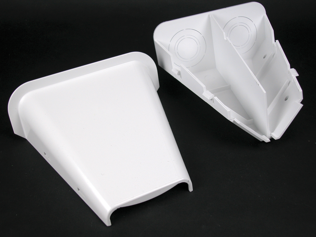 For feeding corner drop raceway from larger conduits. Has concentric 3/4