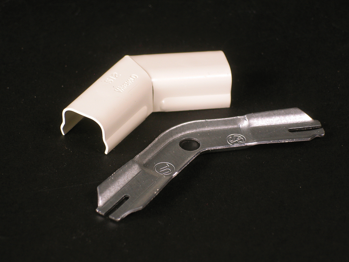 This ivory fittinig allows 500 raceway to make a 45 degree turn on same surface or wall. Finish - Ivory