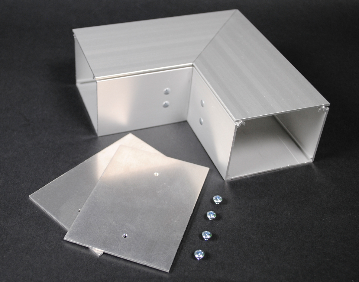 Product image for Wiremold ALA3811 ALA3800-Series Flat Elbow Fitting