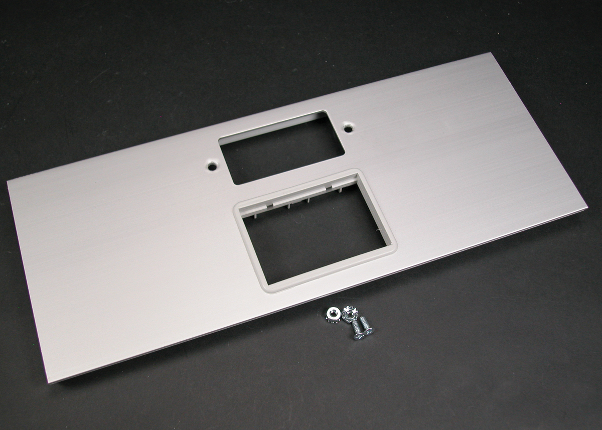 Product image for Wiremold AL5256-GACT AL5200-Series Large Multi-Channel Raceway GFCI and 6A Mini Adapter Cover Plate