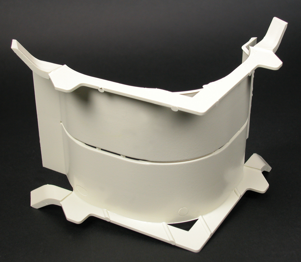 Radiused insert for 4017 Internal Elbow and 4018 External Elbow in divided or undivided applications. Provides 2