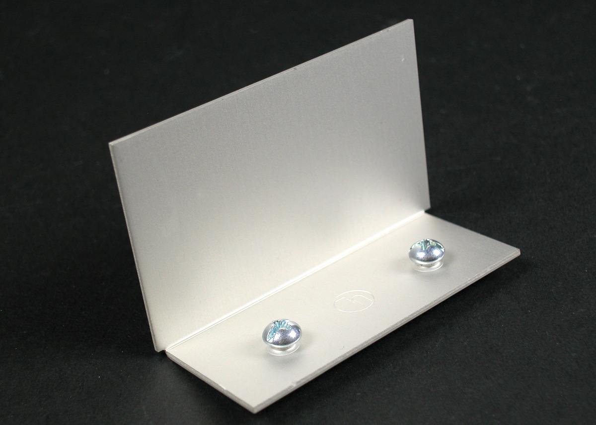 Product image for Wiremold AL3310B 2-7/8 x 1-13/16" Satin Anodized Aluminum 1-Channel Raceway Blank End