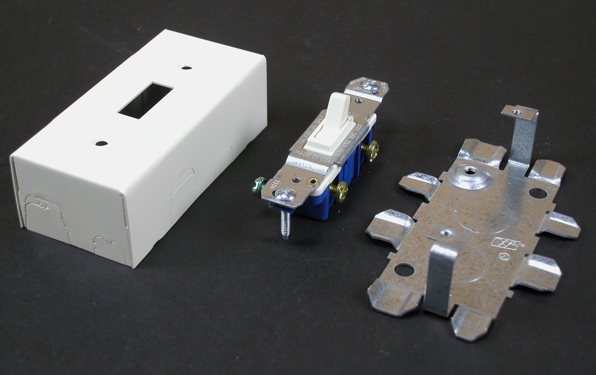 WIREMOLD V57240 STEEL SINGLE POLE SWITCH & BOX IVORY Gordon