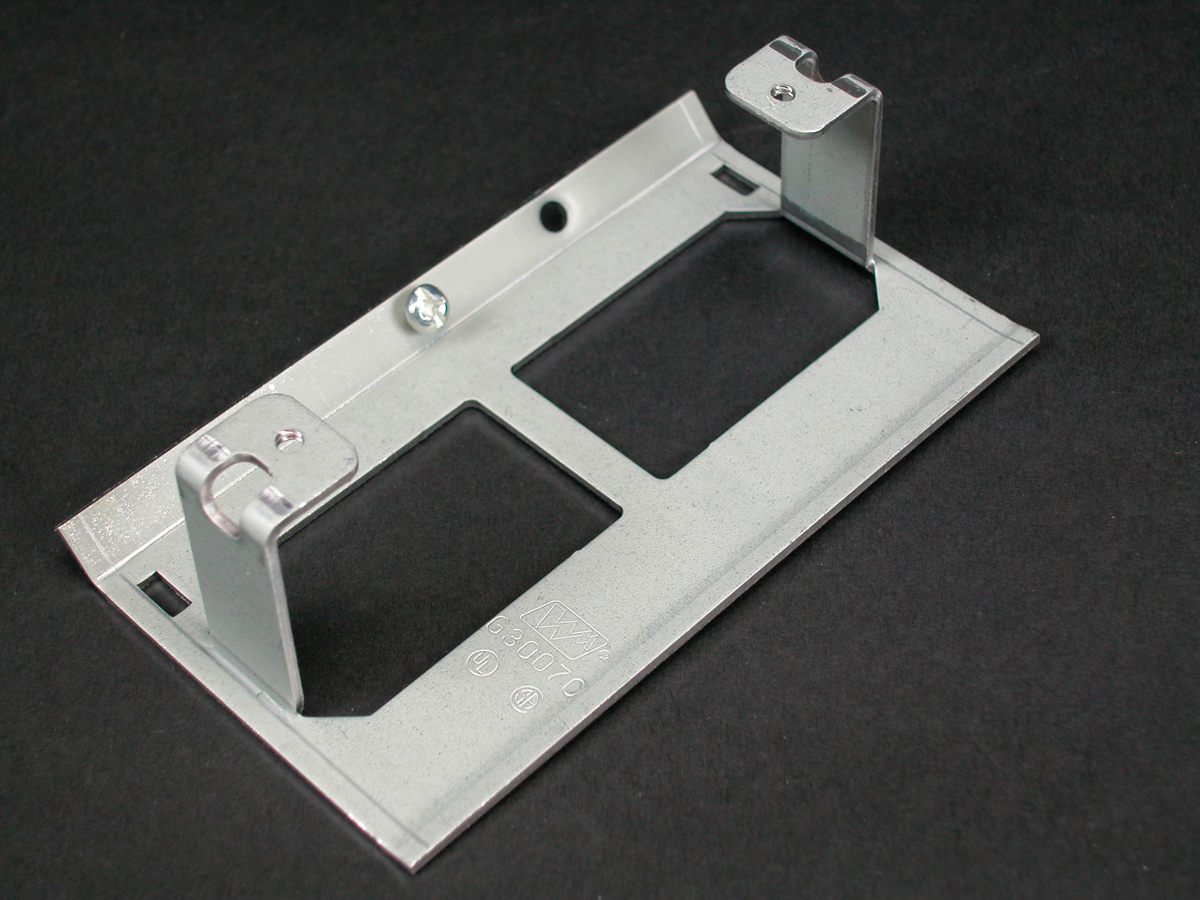 Product image for Wiremold G3007C Steel Device Bracket