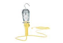 Product image for Woodhead 270USA163 Safeway® Phenolic Hand Lamp with 100W Screw Release Guard Switch and Receptacle Molded 16/3 SJTOW 7.62m (25.0' )