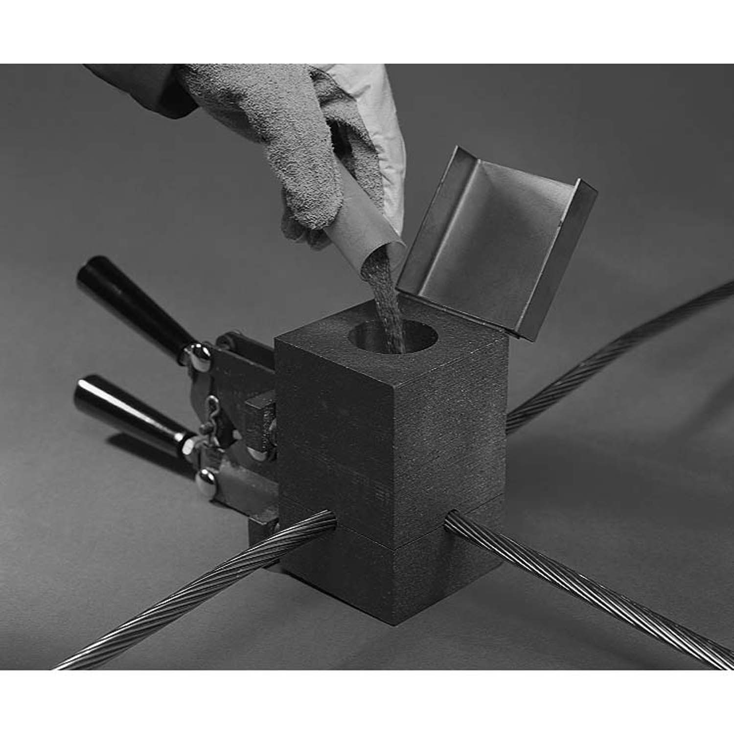 Product image for ABB 150BKB BLACKBURN POWDER 150 GRA