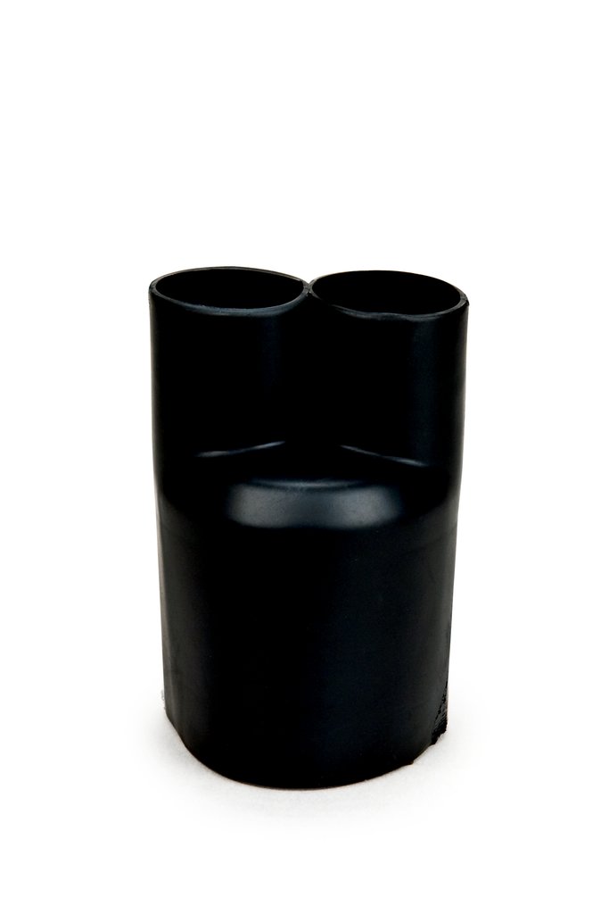 3M™ Heat Shrink Cable Breakout Boot 2 insulates and seals cable breakouts in multi conductor armored or sheathed cables. This heavy duty boot offers good electrical and mechanical protection. The cross linked, MIL I 81765 1 qualified polyolefin construction is semi rigid and flame retardant.