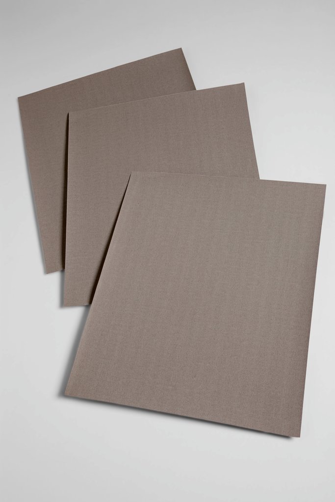 3M™ Utility Cloth Sheet 211K provides a light-weight cloth sandpaper used for hand sanding. This closed coat product uses aluminum oxide mineral in its construction. These rolls come in a range of grades for common applications such as repairing (metal finishes, rust or other contaminant removal), deburring, blending and surface preparation for paints and coatings.