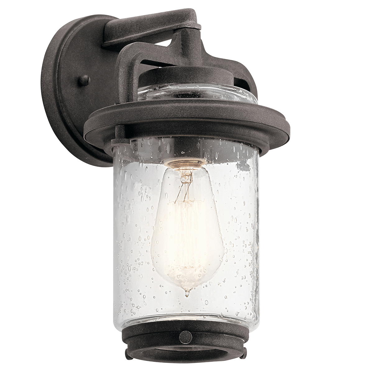 The 11.5in. 1-light outdoor wall light in Weathered Zinc from the Andover collection draws its design inspiration from vintage C-clamps, an iconic necessity of the industrial era and still in use today.
