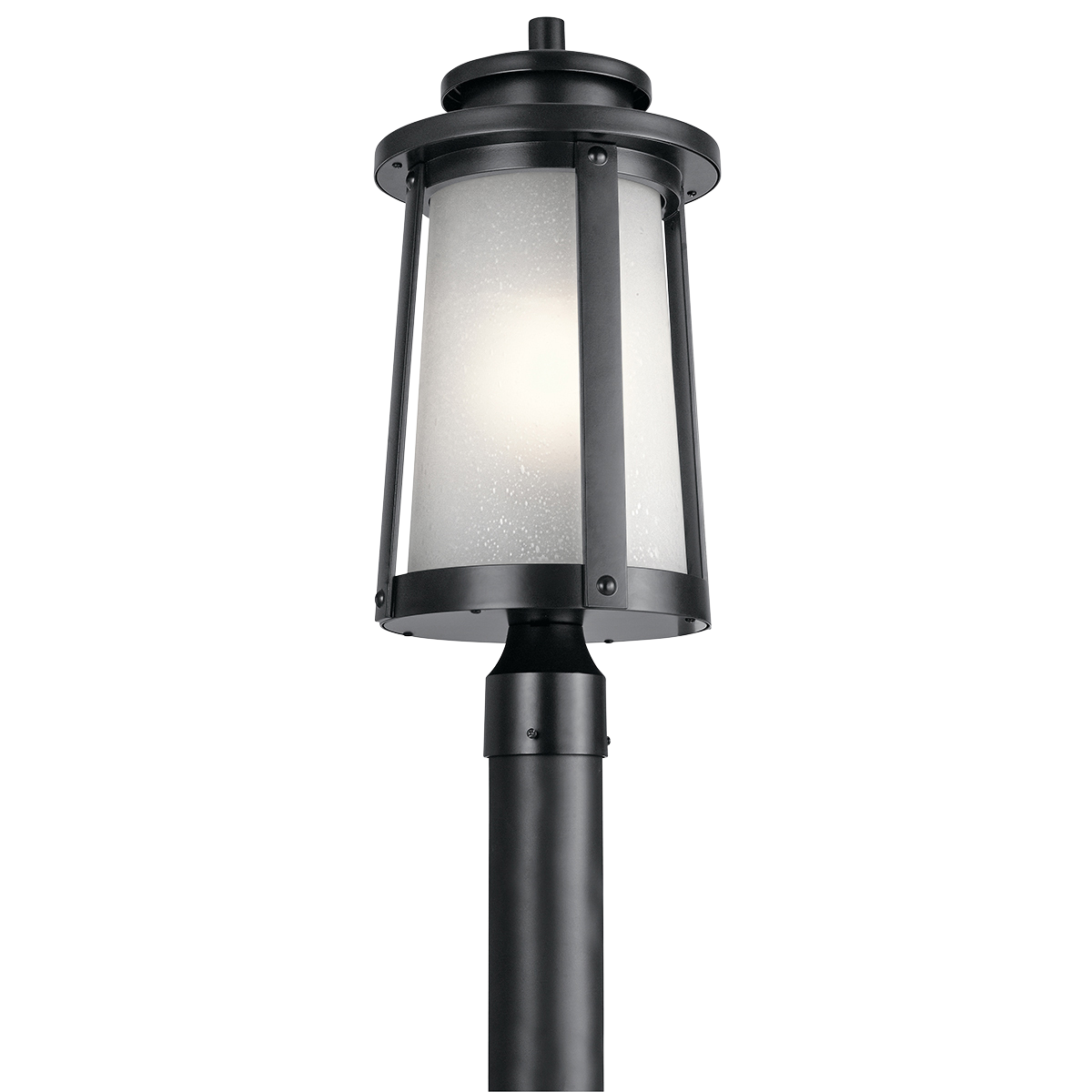 The 20.5in. 1-light outdoor post mount from the Harbor Bay collection is inspired by fixtures adorning historic homes along the Chesapeake. Harbor Bay marries vintage style with modern amenities, including a black finish that stands up to the elements. Frosted bubble glass panels softly diffuse the light, for a warm look.
